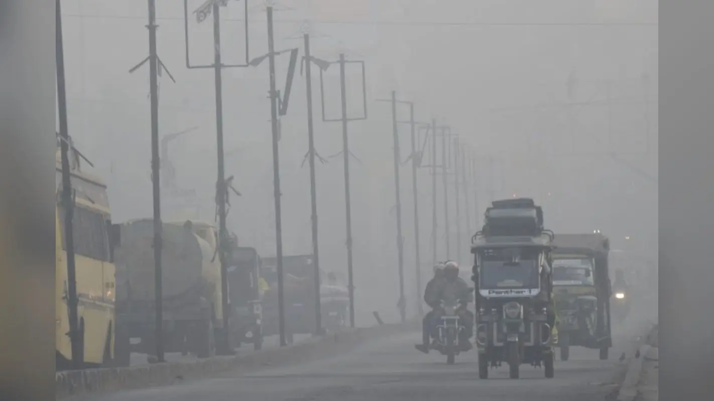 Jharkhand Weather: झारखंड में 8 दिसंबर तक सुबह में छाया रहेगा कोहरा, तीन दिसंबर को कैसा रहेगा मौसम?