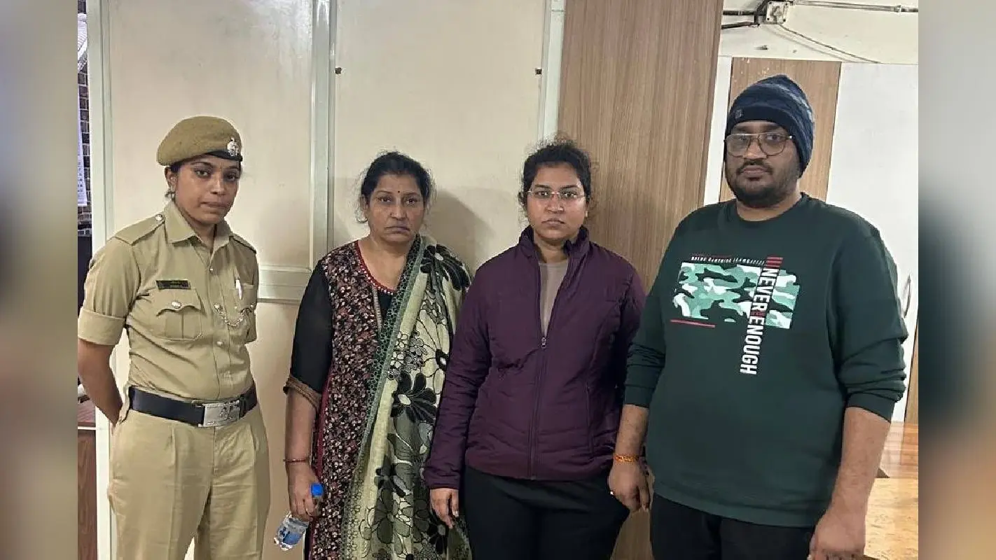 Nikita Singhania Arrested : अतुल सुभाष खुदकुशी केस में पत्नी निकिता सिंघानिया गिरफ्तार, सास-साले को भी साथ ले गई पुलिस