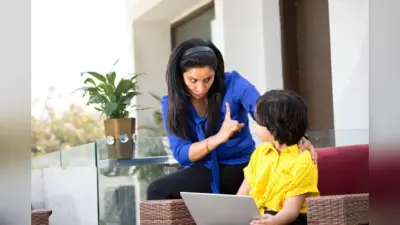 Parenting Tips: इन मामलों में बेटे सिर्फ लेते हैं मां की मदद, पिता की नहीं पड़ती जरूरत