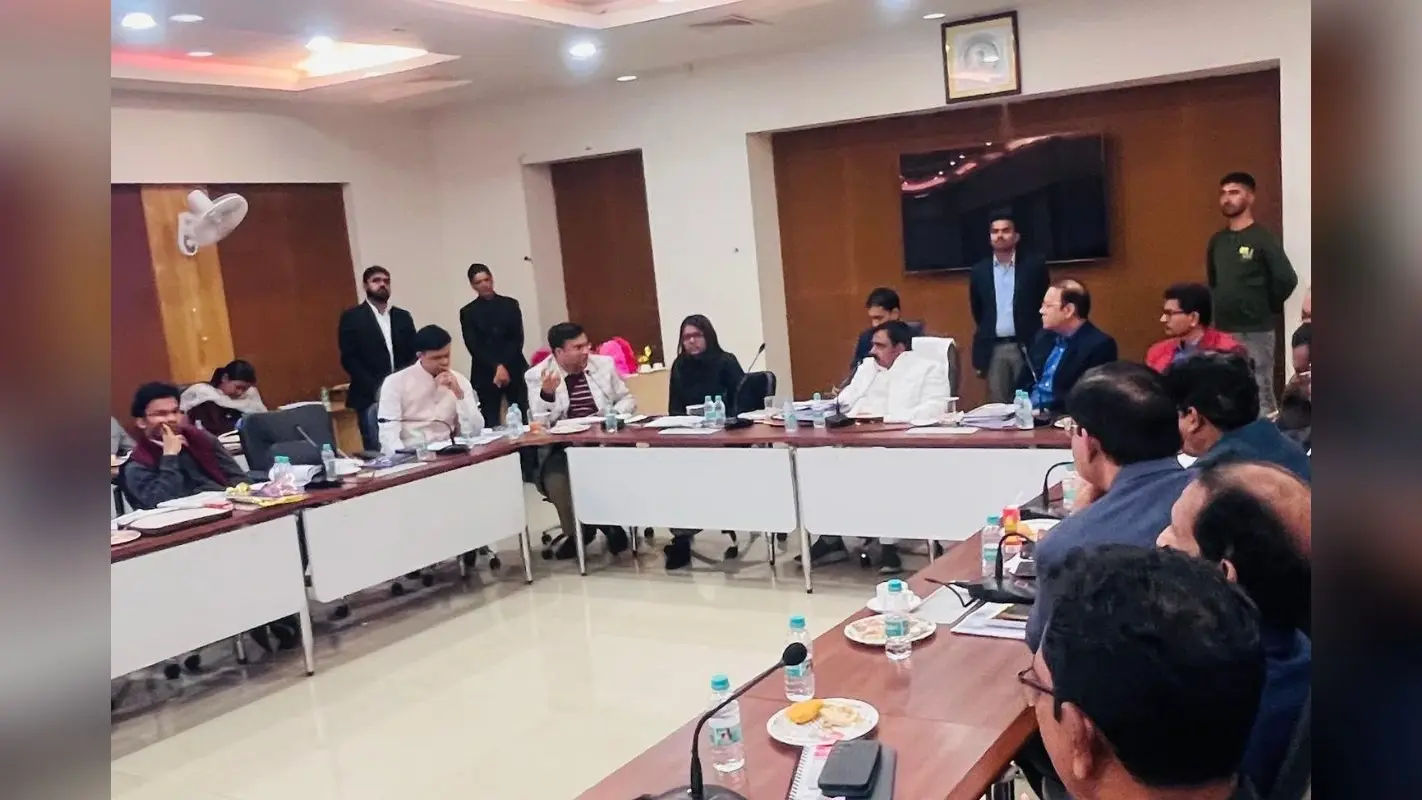 उद्योग विभाग में जल्द भरे जाएंगे खाली पद, समीक्षा कर बोले झारखंड के मंत्री संजय प्रसाद यादव