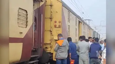 Gujarat Train Derailed: गुजरात में टला बड़ा ट्रेन हादसा, पटरी से उतरी सौराष्ट्र एक्सप्रेस