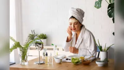 Skin Care Tips: त्वचा की रंगत निखारेंगे ये 5 स्पेशल ड्रिंक्स, रोजाना डाइट में करें शामिल