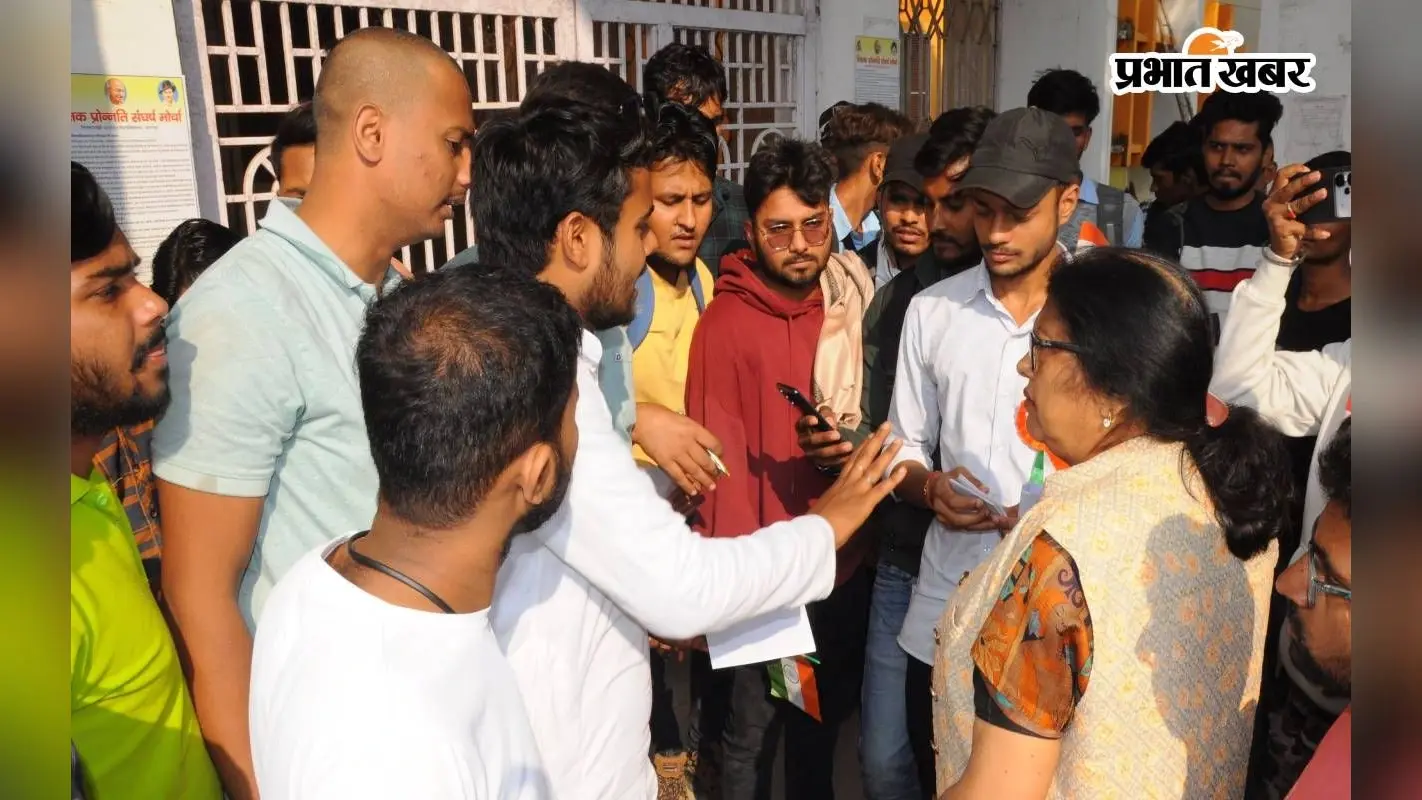 TMBU के छात्रों ने किया हंगामा, छह घंटे तक यूनिवर्सिटी का काम रखा ठप