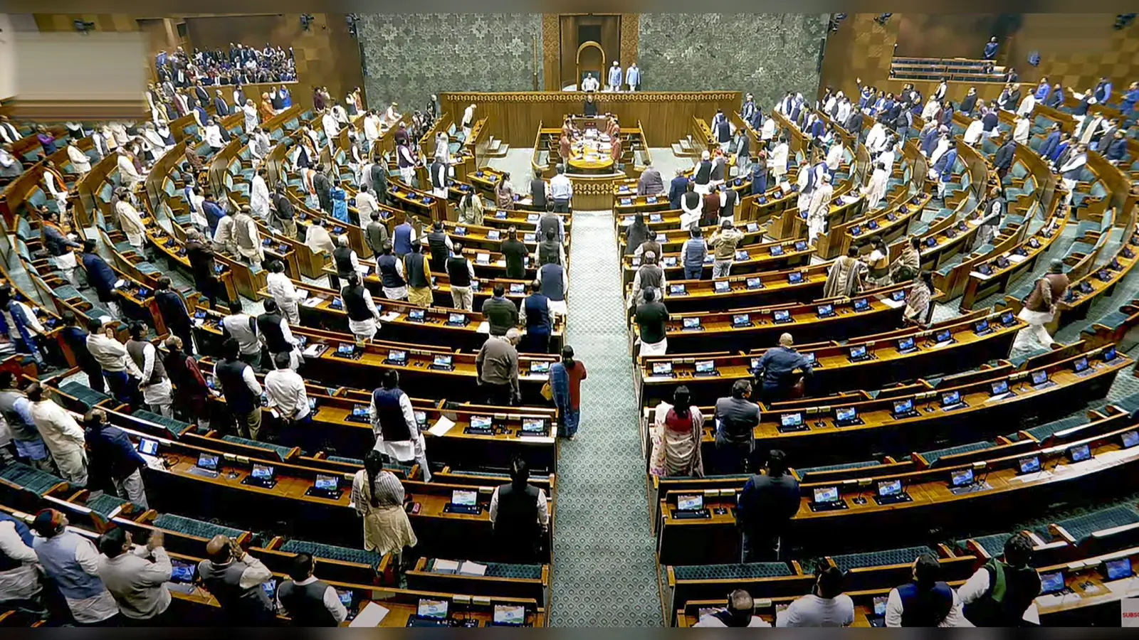 Parliament Session: ‘क्या बाकी बचे भारतीयों को भी ऐसे ही भेजेगी सरकार’ राज्यसभा में रणदीप सुरजेवाला ने उठाए सवाल