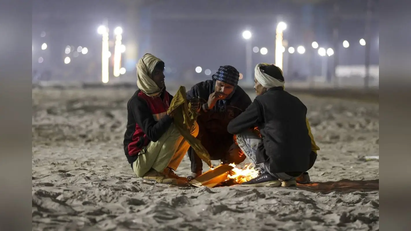 झारखंड में बढ़ेगी ठंड, यूपी में शीतलहर, जानें 1 जनवरी को कैसा रहेगा मौसम का हाल