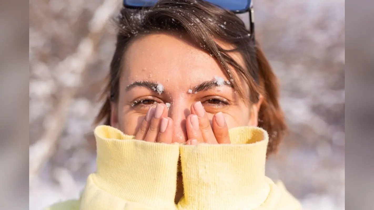 Winter Eye Care Tips: सर्दियों में रखें आंखों का खास ख्याल, ड्राइनेस से छुटकारा पाने के लिए अपनाएं ये घरेलू टिप्स