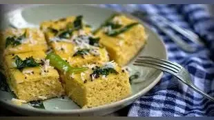 Winter Season Food : इस सर्दी के मौसम में झट-पट से बनाएं ये टेस्टी और हेल्थि वेजिटेबल खिचड़ी, जानें विधि