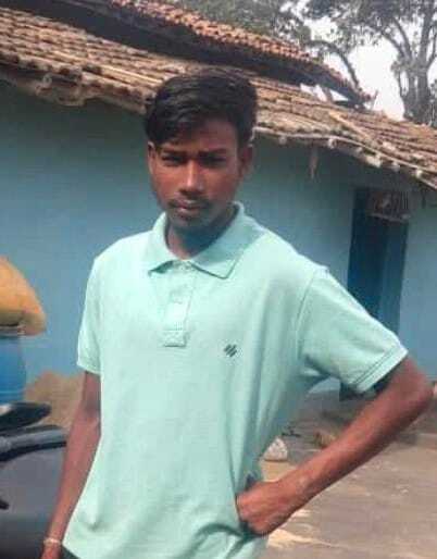Dhanbad News:अज्ञात वाहन के धक्के से बाइक सवा��� की मौत, एक गंभीर