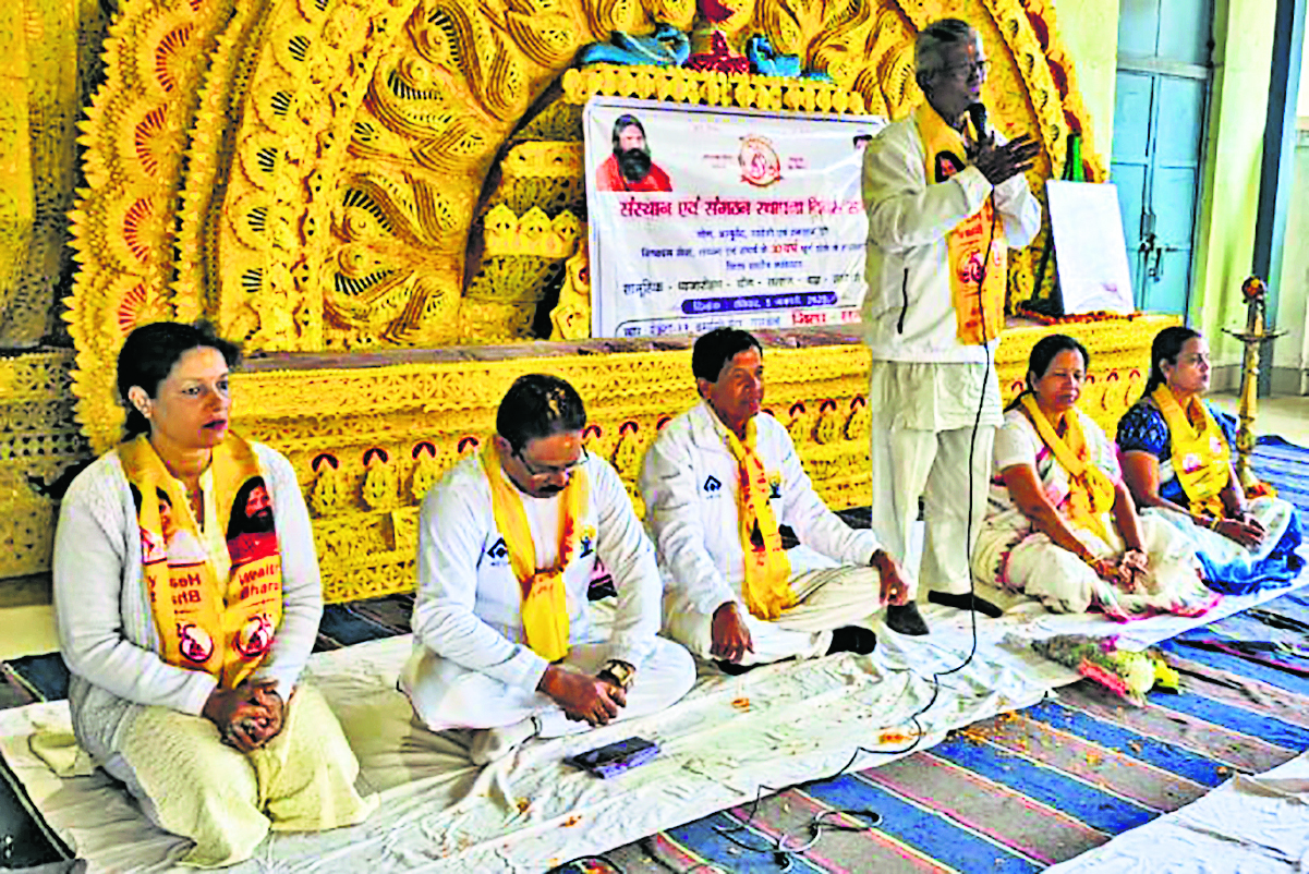 Rourkela News: स्वस्थ व्यक्ति व समाज के निर्माण में अहम भूमिका निभा रहा योग : अक्रूर मार्था