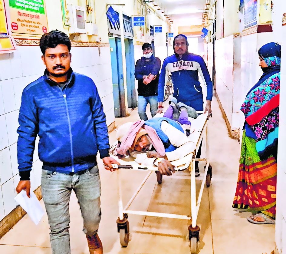 Chhapra News : जमीन के विवाद में फायरिंग, गोली लगने से मजदूर गंभीर