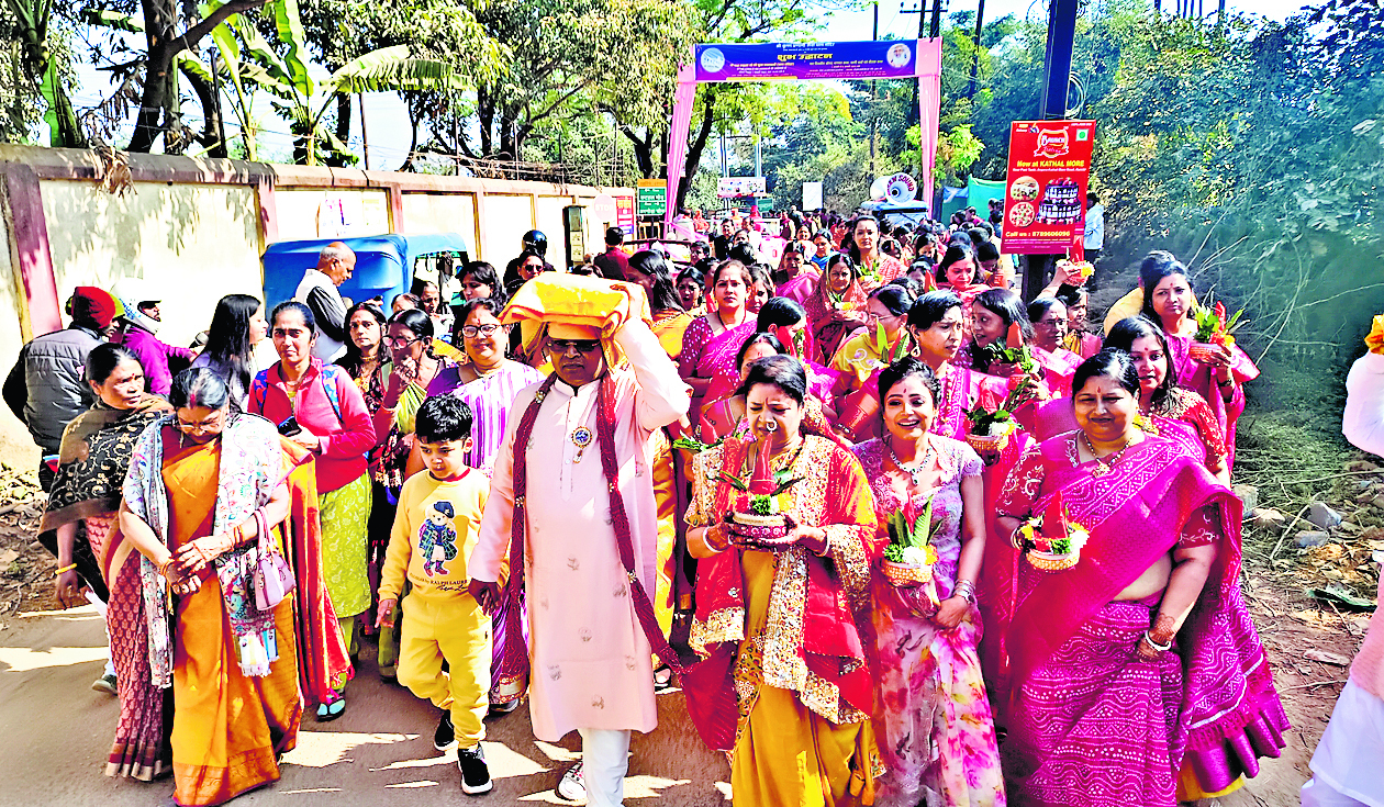 ranchi news : पुंदाग रांची में श्रीराधाकृष्ण मंदिर का हुआ उदघाटन, निकाली गयी भव्य कलश शोभायात्रा