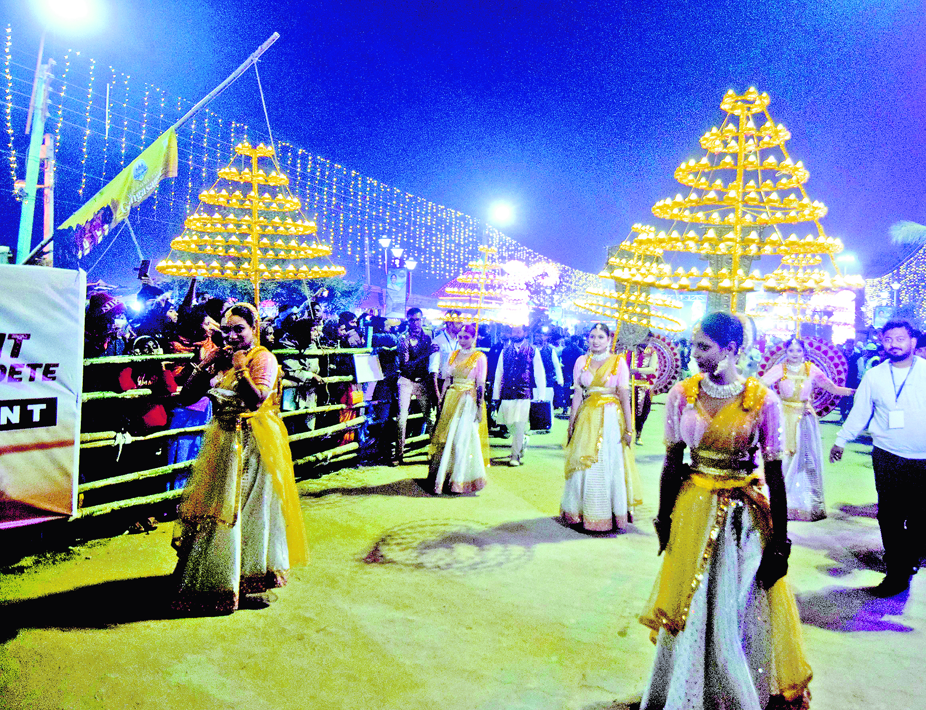 जल, थल और वायु मार्ग से हो रही गंगासागर मेले की कड़ी निगरानी