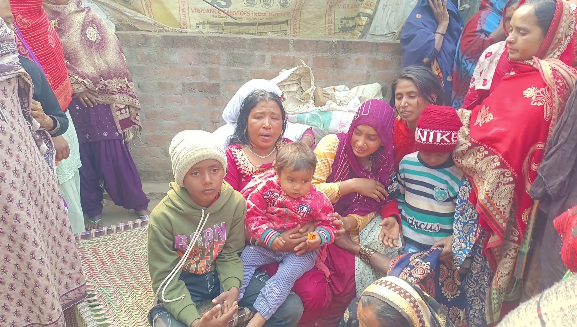 Deoghar news : मोतीपुर गंगटी गांव में विवाहिता का शव बरामद, पिता ने ससुराल वालों पर लगाया हत्या का आरोप