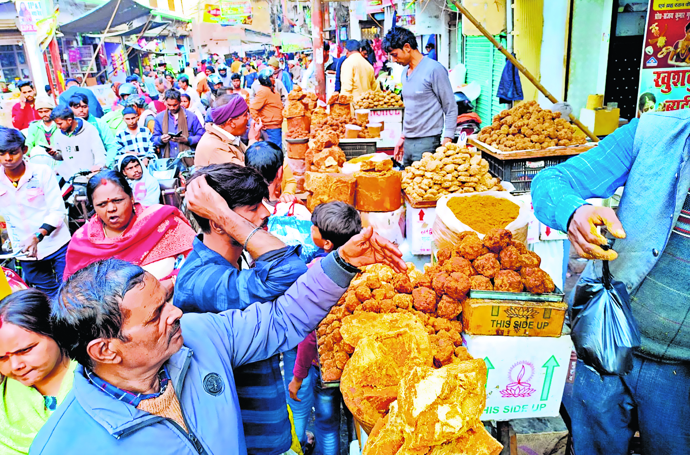 मकर संक्रांति आज, बाजारों में रही रौनक