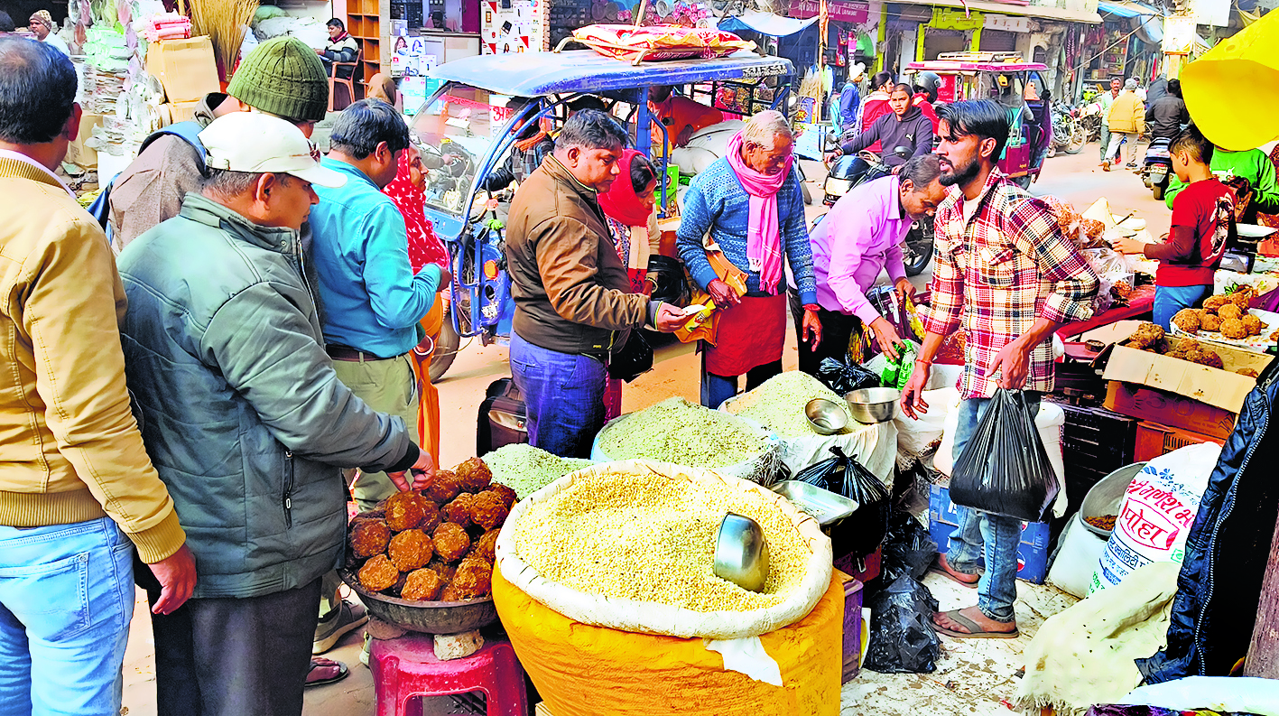 Buxar News: मकर संक्रांति आज, गंगा घाटों पर उमड़ेंगे श्रद्धालु