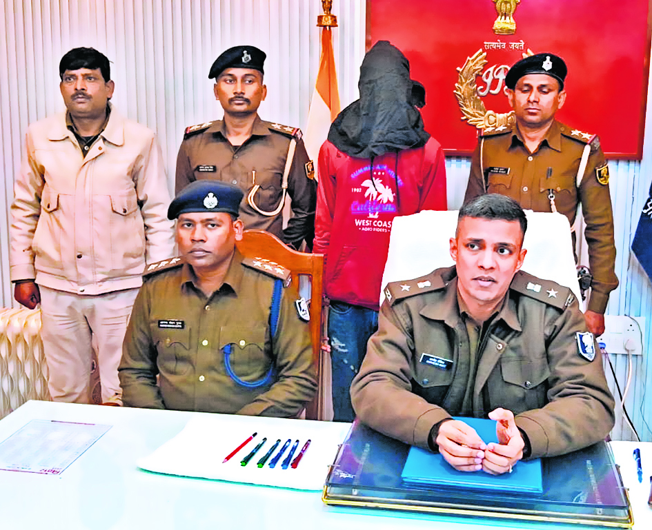 Gopalganj News : झीरवा पंचायत के पूर्व मुखिया की जमीन विवाद में हुई हत्या, पूछताछ में शूटर और लाइनर ने कबूला जुर्म