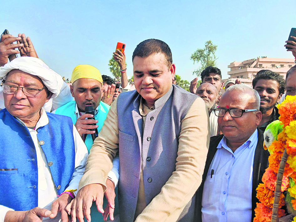 घुड़दौड़ प्रतियोगिता में आरा के संजय आये प्रथम