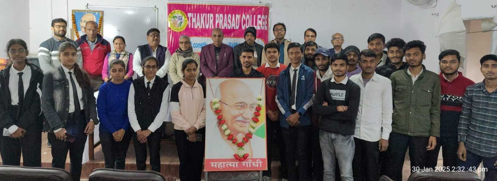 जीवन के प्रत्येक क्षेत्र में हम महात्मा गांधी के विचारों से ग्रहण कर सकते हैं प्रेरणा : प्राचार्य