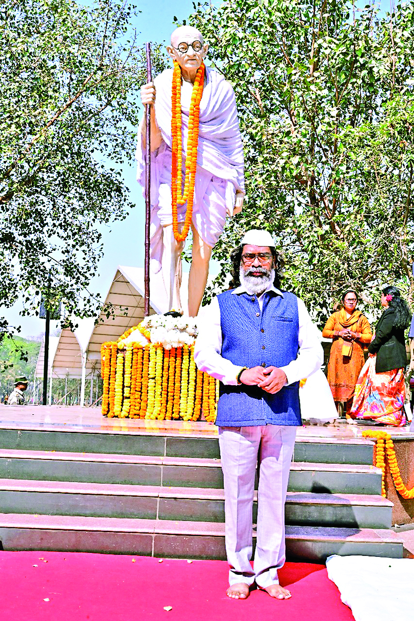 Ranchi news : बापू के विचार समाज के लिए प्रेरणा स्रोत : हेमंत सोरेन