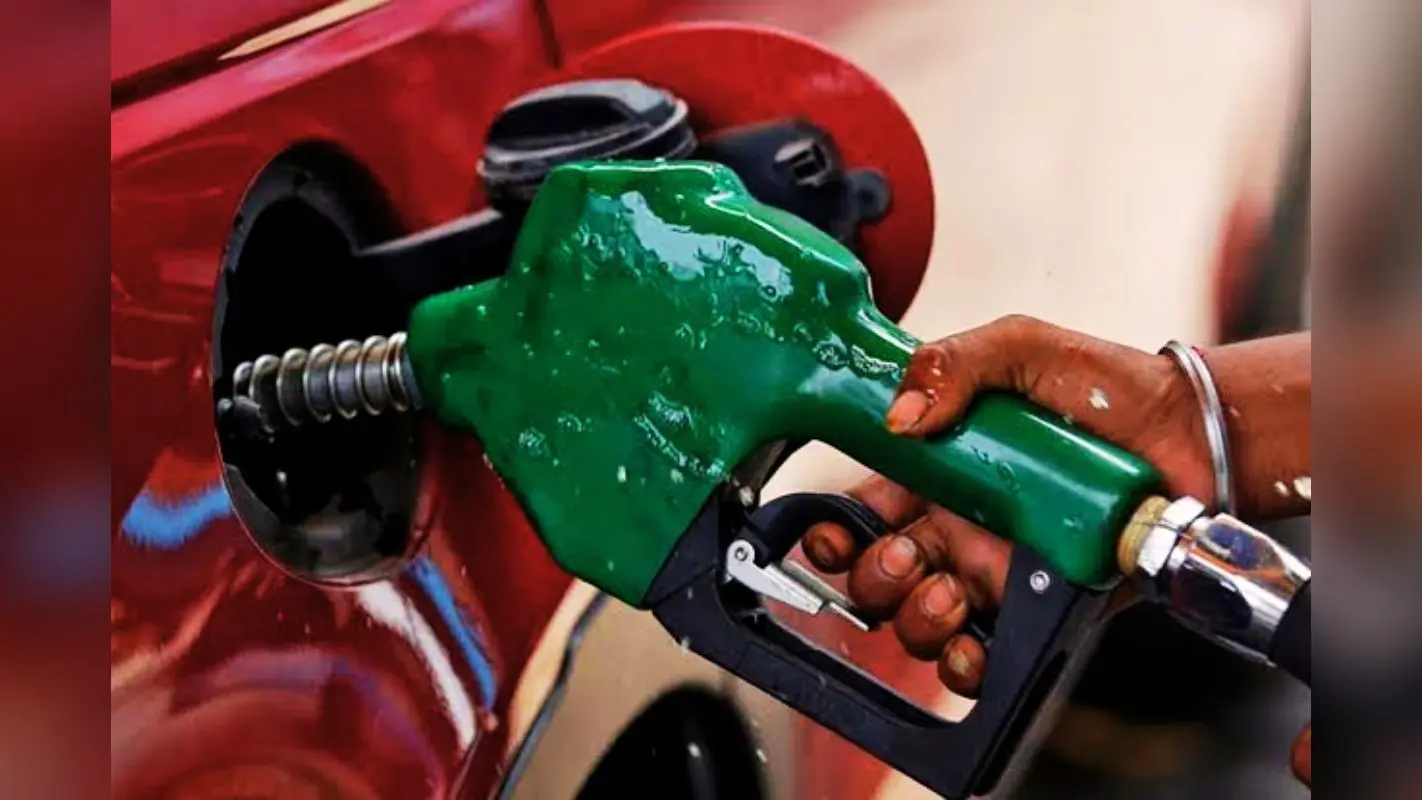 Petrol Price Today: 13 जिलों में बदल गए पेट्रोल के भाव, जानें आज आपके यहां कितने में मिलेगा 1 लीटर पेट्रोल