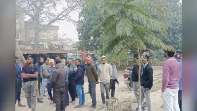 बेतिया में घने कोहरे ने ली जान, तेज रफ्तार ट्रैक्टर-ट्रॉली हादसे में मजदूर की मौत, चालक गंभीर