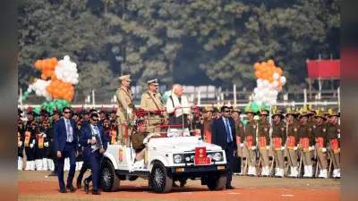 Bihar News: झांकी में बिखरा बिहार का शौर्य, राज्यपाल आरिफ मोहम्मद खान ने फहराया तिरंगा, दिखा देशभक्ति का जज्बा