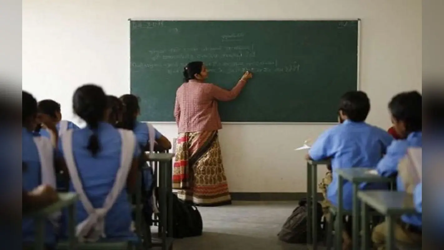 गया जी में शिक्षक प्रशिक्षण से 103 टीचर रहे अनुपस्थित, शिक्षा विभाग ने 48 घंटे में मांगा जवाब