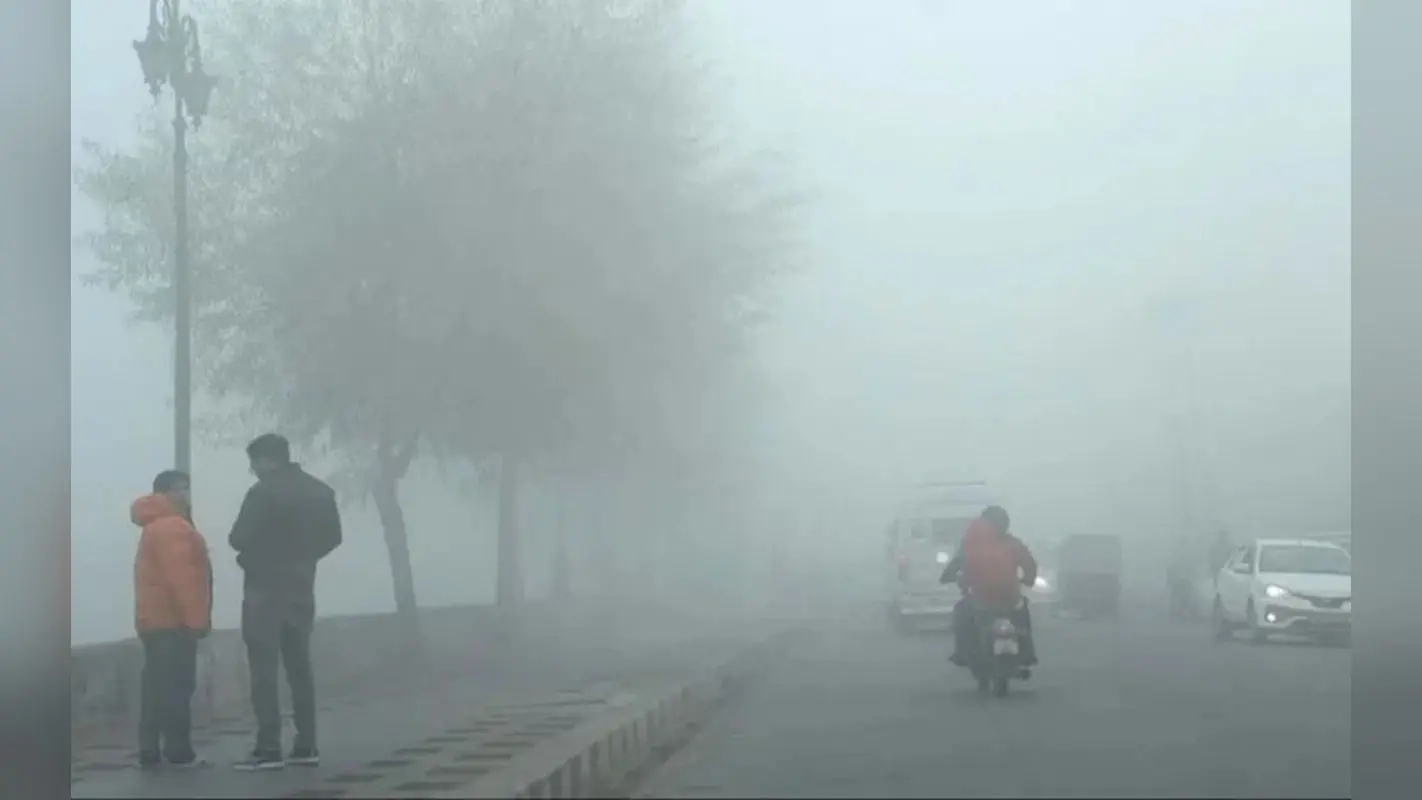 Bihar Weather: बिहार में फिर शुरू होगा शीतलहर का प्रकोप, IMD ने 12 जिलों में जारी किया येलो अलर्ट