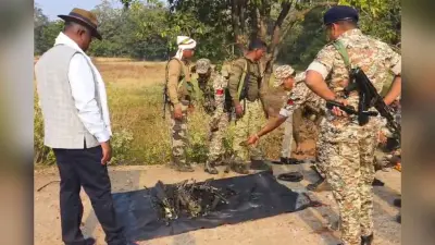 Bijapur Naxal Encounter: जवानों ने शहादत का लिया बदला, 5 नक्सलियों को मार गिराया- हथियारों का जखीरा बरामद