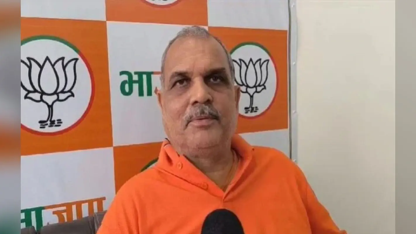 नीतीश को लालू ने दिया ऑफर तो भाजपा ने RJD सुप्रीमो को निशाने पर लिया, जमकर बरसे हरिभूषण ठाकुर बचौल