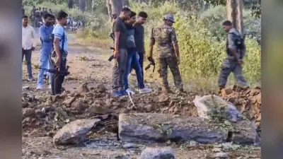 भूलेंगे नहीं, छोड़ेंगे नहीं, सुकमा में कोबरा ने नक्सलियों को घेरा, मुठभेड़ जारी