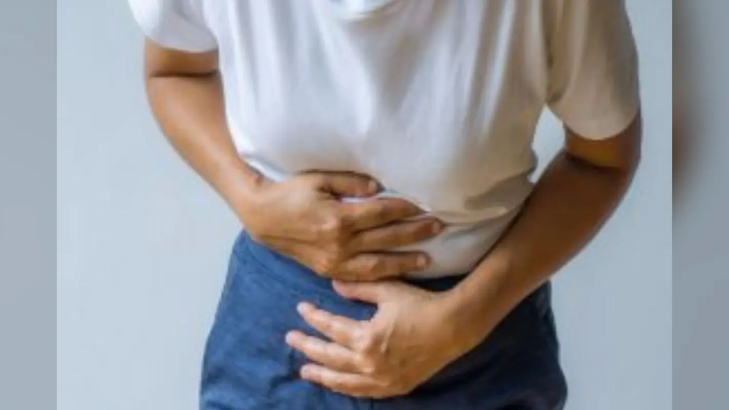 Health Tips: क्या आप भी हैं कब्ज की समस्या से परेशान, इन उपायों को अपनाकर पाएं आराम