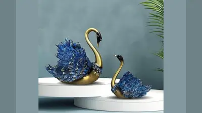 Vastu Benefits of Couple Swan Sculpture: रिश्तों में कभी नहीं आएगी खटास घर पर रखें दो हंसो का जोड़ा