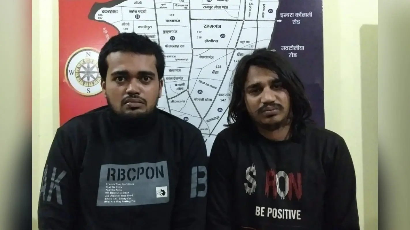 Bihar News: दरभंगा में बस स्टैंड पर नशेड़ियों का तांडव, बीच-बचाव करने आए SI को मारा चाकू