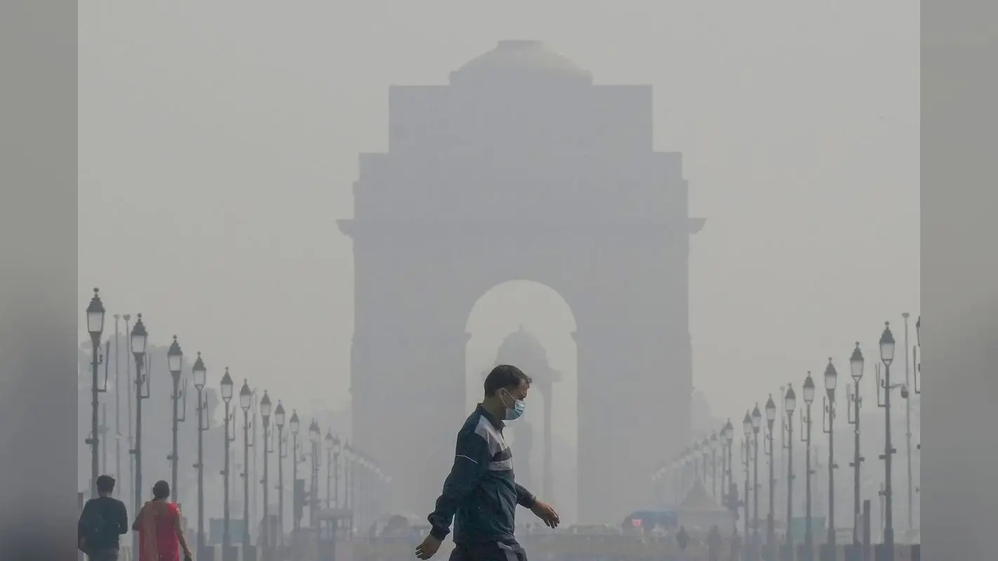 Delhi NCR GRAP 4: दिल्ली में GRAP- 4 लागू, हाइब्रिड मोड में चलेंगी 9वीं और 11वीं तक की कक्षाएं