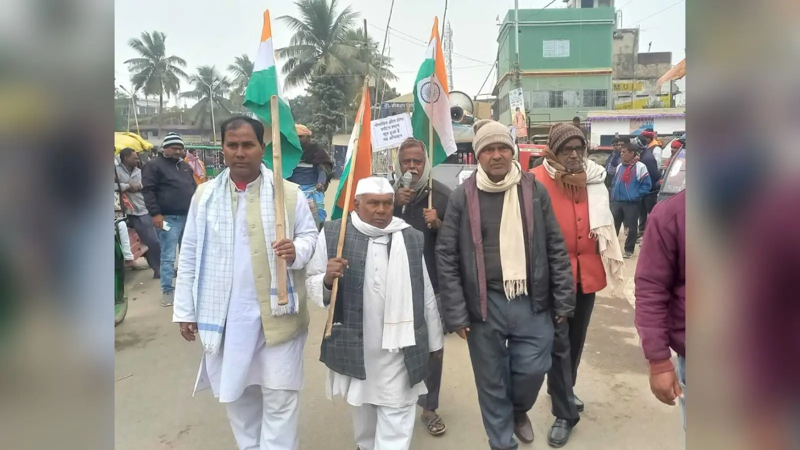 Katihar news : गोगाबील झील को पर्यटन स्थल बनाने की मांग को लेकर निकाली गयी पदयात्रा