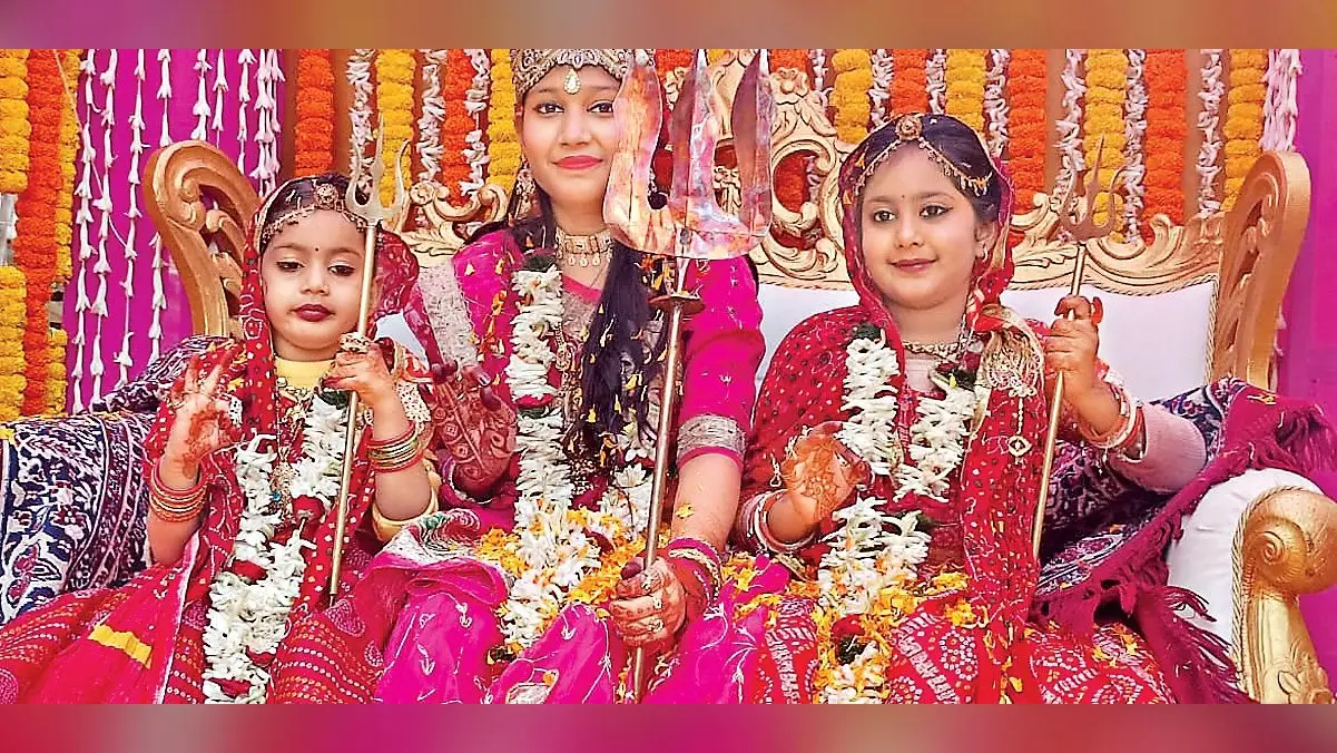 Ranchi News : दिव्य ज्योति रथ का आगमन, निकली शोभायात्रा