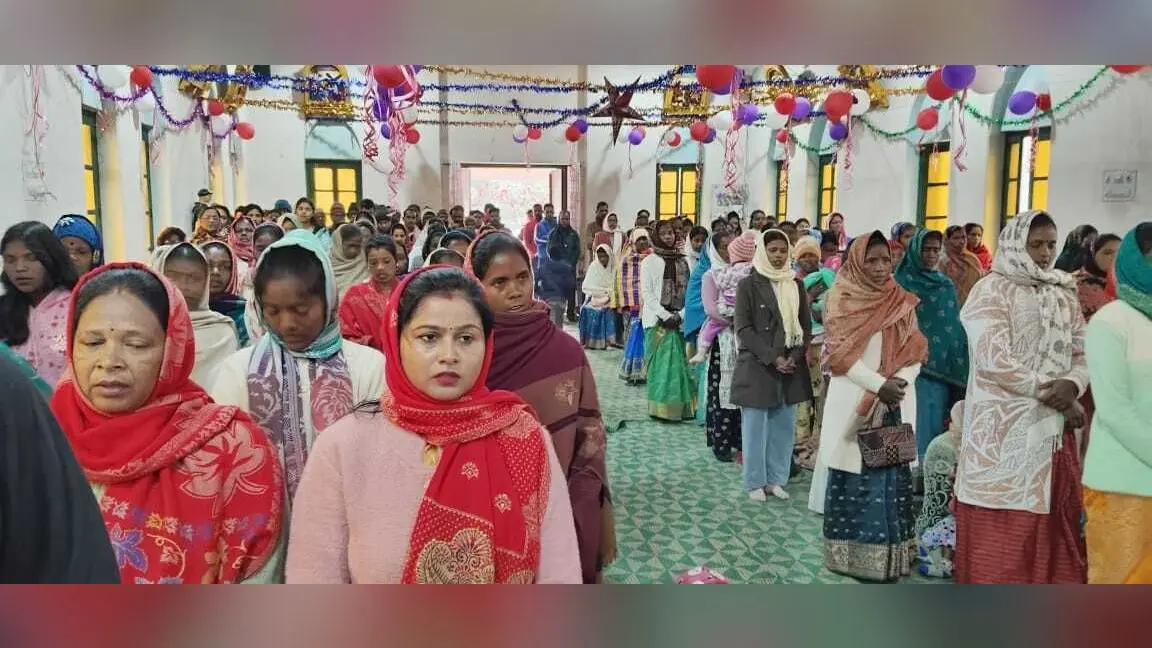 प्रार्थना कर विश्वासियों ने जताया परमेश्वर का आभार