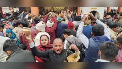 हर-हर महादेव के जयघोष से गूंजा सिंहेश्वर, लाखों श्रद्धालुओं ने किया बाबा का जलाभिषेक