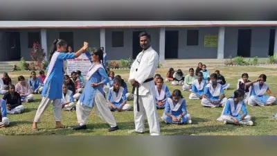 तेजेन्द्र हाईस्कूल बरुआरी की छात्राओं ने सीखी आत्मरक्षा की कला