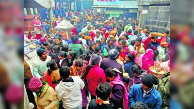 Gaya News : नववर्ष की शुभकामना के साथ मंदिरों में मांगा आशीष