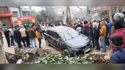 Madhubani News. कार ने तीन को कुचला, बच्चे की मौत