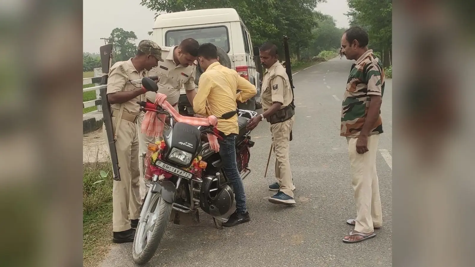 बलिया थाना की सीमाओं पर निगहबानी तेज, वाहनों की सघन चेकिंग