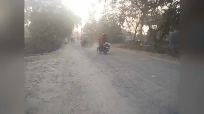 संवेदक की लापरवाही, धूल-कण से हो रही आमजनों को परेशानी