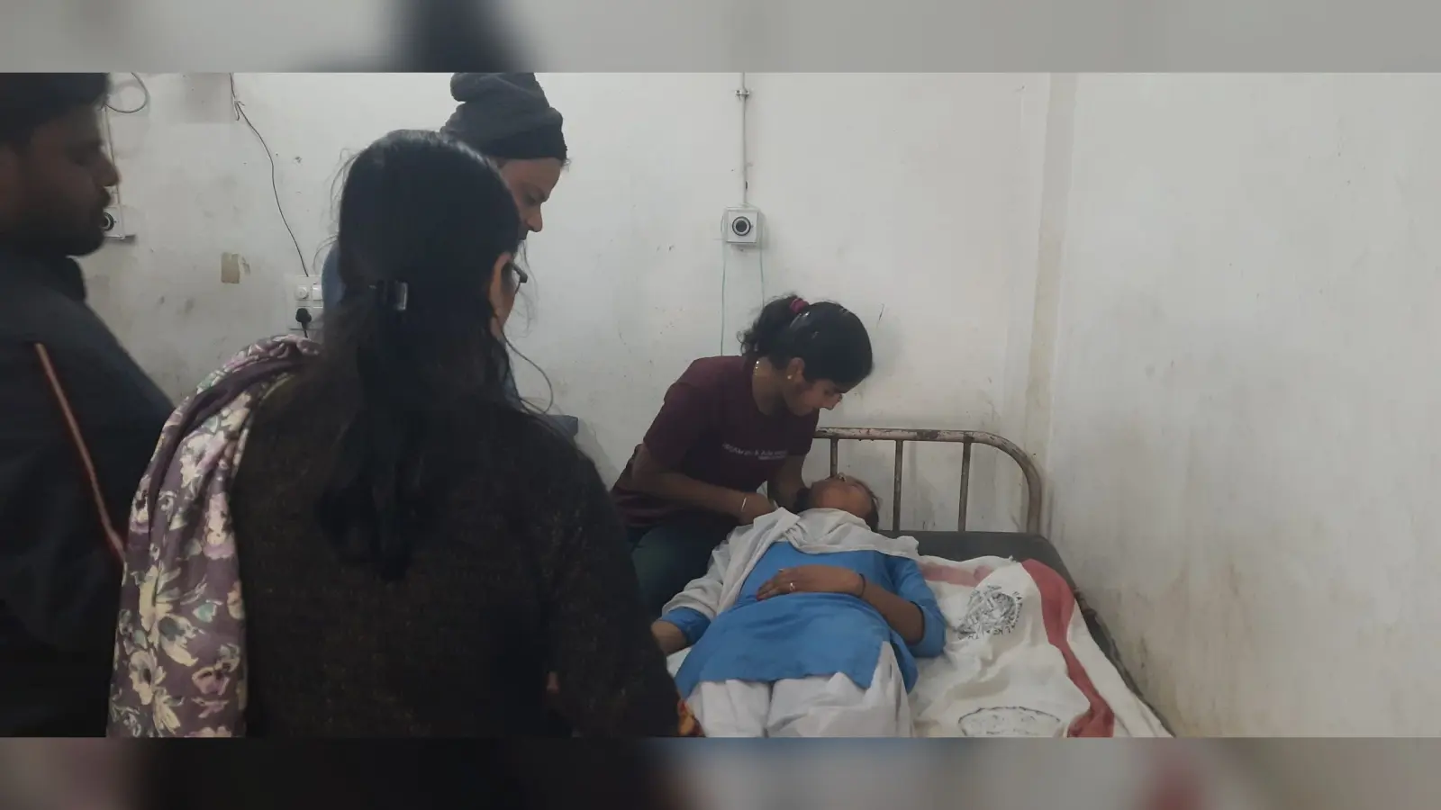 कबड्डी खेल रही छात्रा ईंट पर गिर कर हुई बेहोश