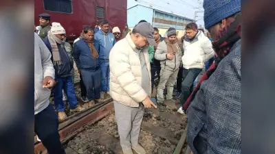 बुधवार मध्य रात्रि सहरसा यार्ड में गरीब रथ एक्सप्रेस बेपटरी, वैशाली व पुरबिया एक्सप्रेस फंसी