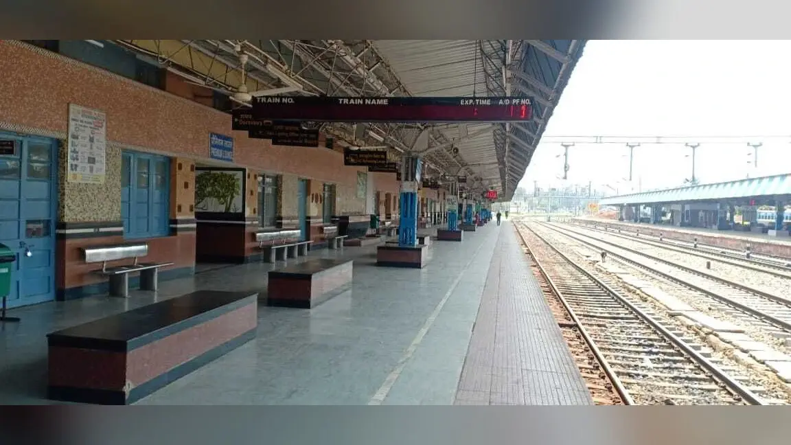 Deoghar News : रविवार को रद्द रहेगी इंटरसिटी एक्सप्रेस समेत एक दर्जन से अधिक पैसेंजर ट्रेनें