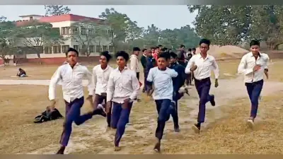 Gopalganj News : सरकारी स्कूलों में शुरू हुआ खेल सप्ताह, पहले दिन छात्रों का लिया गया बैटरी टेस्ट