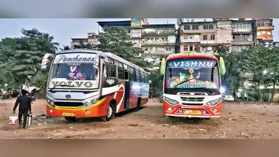 Jamshedpur News : साकची आम बागान मैदान में बसों से 1500 रुपये वसूली का चल रहा खेल