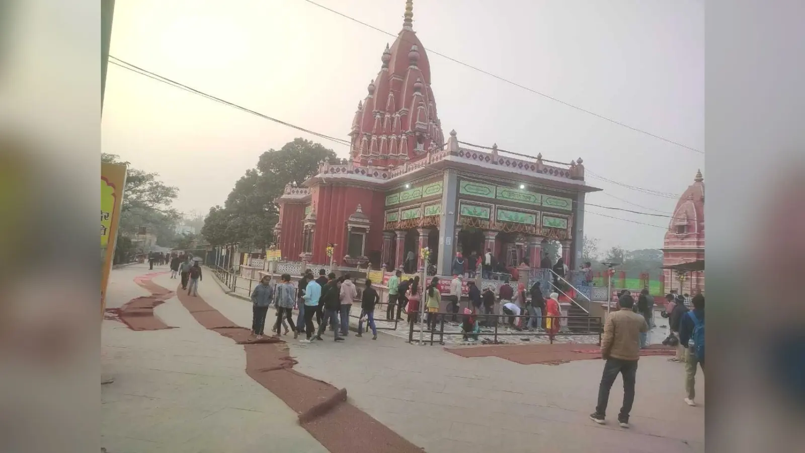 Darbhanga News: श्यामा मंदिर न्यास समिति की नजर सिर्फ आय पर, भक्तों की सुविधा से लेना-देना नहीं